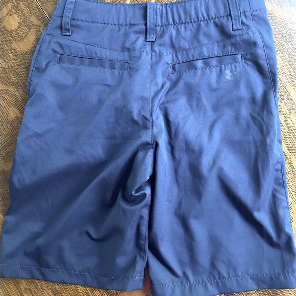 Boys Under Armour Golf shorts size 14